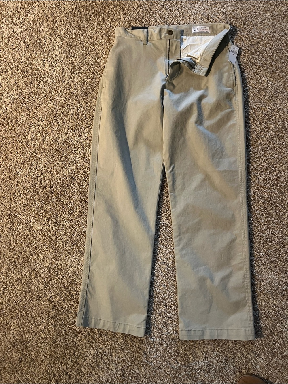 GAP Men's ‘90s Loose Khaki